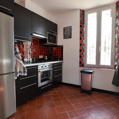 Micoulet, Parking - Clim Arles